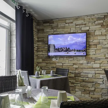 Un Sur Le Port 3*