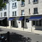Un Sur Le Port Отель