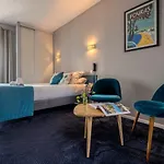 Hotel Un Sur Le Port