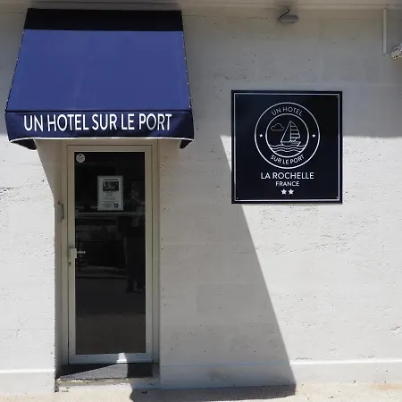 Un Sur Le Port Hotell 3*