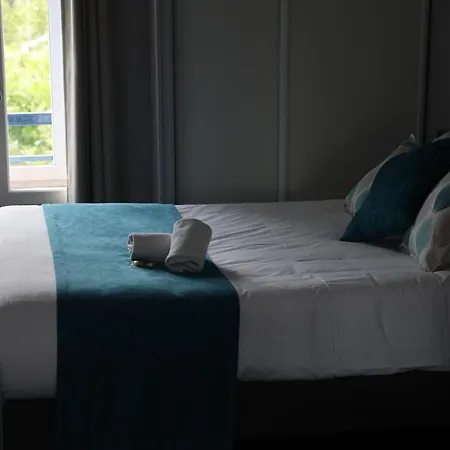 Un Sur Le Port Hotell