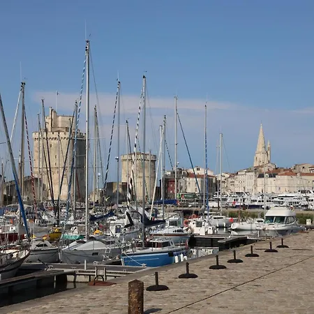 Un Sur Le Port 3* La Rochelle (Charente-Maritime)