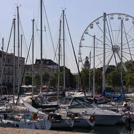 Un Sur Le Port 3* La Rochelle (Charente-Maritime)