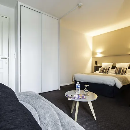 Hotell Un Sur Le Port