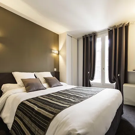 Hotell Un Sur Le Port La Rochelle (Charente-Maritime)