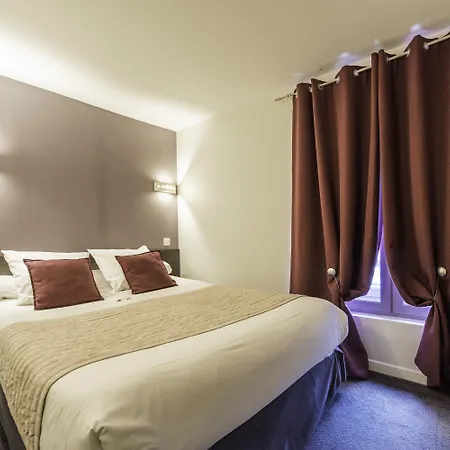Un Sur Le Port Hotell 3*