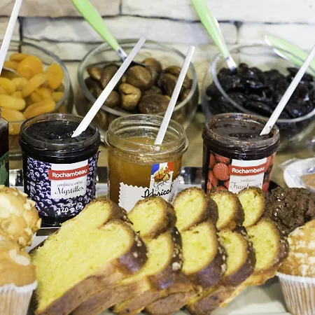 Hotel Un Sur Le Port 3*