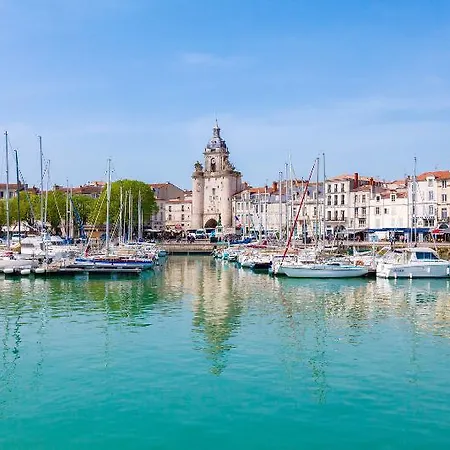 Hotel Un Sur Le Port La Rochelle (Charente-Maritime)