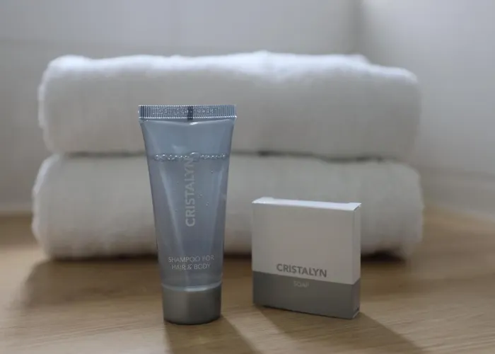 Un Sur Le Port Hotel 3*